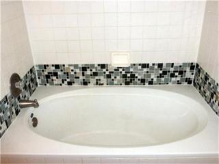 10330 Timberloch Dr, Houston TX  77070-4744 exterior