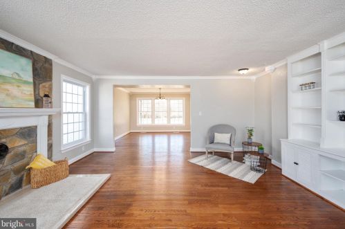 1001 Holly Corner Rd, Fredericksburg, VA 22406-5351