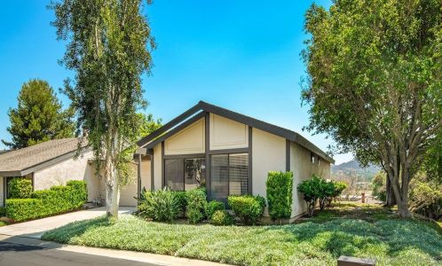 1401 Market St, Vista, CA 92084-3868