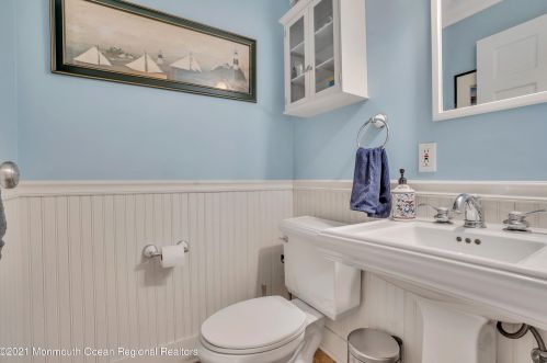 21 Ward Ln, Locust NJ 07760-1730 exterior