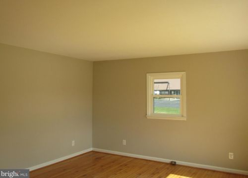 1700 Bragg Rd, Fredericksburg VA  22407-4924 exterior