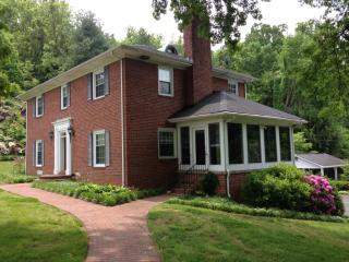 501 Paty Pl, Elizabethton, TN 37643-3013