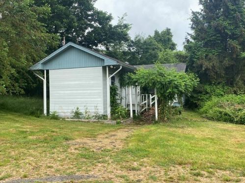 41 Tyler Ave, North Charleroi PA  15022-3303 exterior