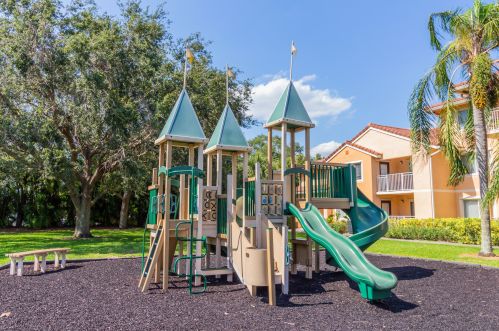 141 Palm Dr, Fort Pierce FL  34986-1792 exterior