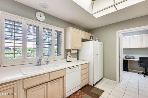 15006 Heritage Dr, Sun City AZ  85375-6622 exterior