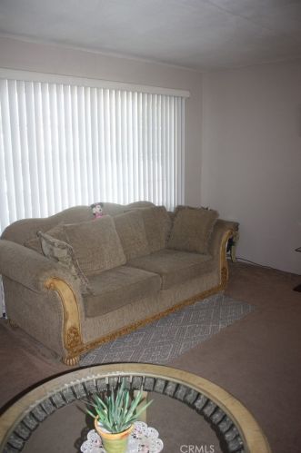 8456 Cleta St, Downey, CA 90241-4904