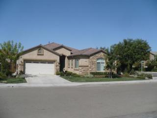 6504 Dovewood Ln, Fresno, CA 93723-8136