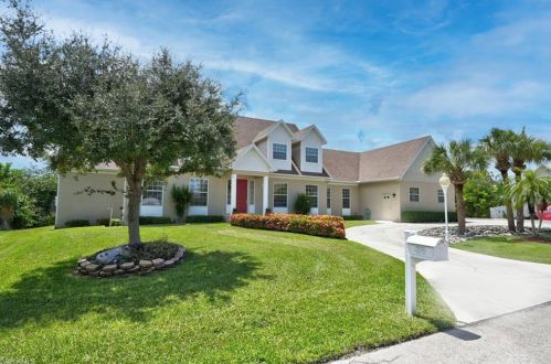 27070 Mora Rd, Bonita Springs, FL 34135-4348