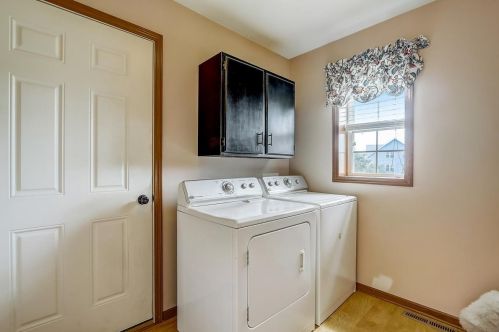 1023 Badger Dr, Lake Mills WI  53551-1774 exterior