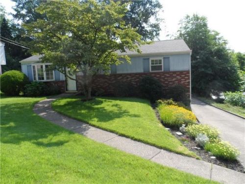 406 Peters Dr, Glenshaw, PA 15116-1122