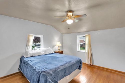 916 Stevendale Dr, Pittsburgh PA  15221-3926 exterior