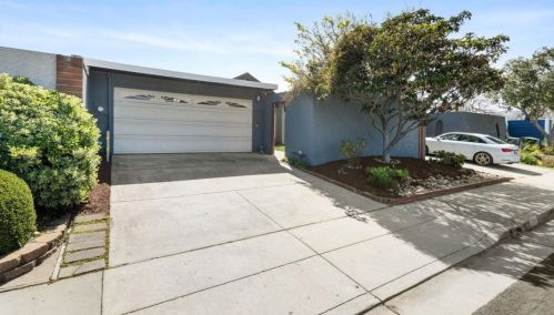 514 Crater Lake Ct, Sunnyvale, CA 94087-3259