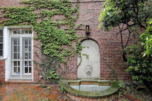 465 Rochambeau Ave, Providence RI 02906-1908 exterior