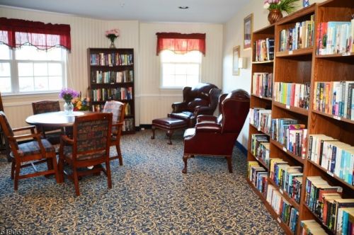 6110 Richmond Rd, West Milford Lakes NJ  07480-5117 exterior