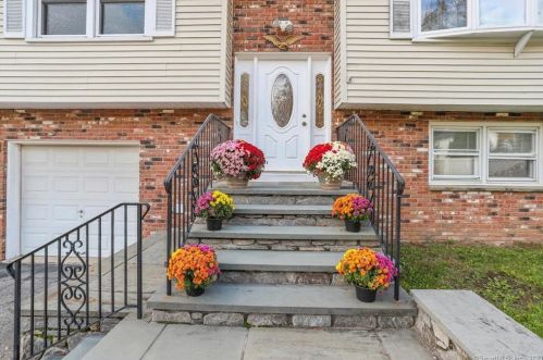 358 Haig Ave, Stamford, CT 06905-2533