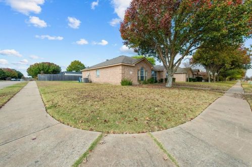 101 Rolling Meadows Dr, St Paul TX  75098-5160 exterior