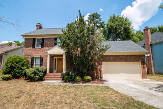 621 Trailing Rock Dr, Charlotte, NC 28214-8659