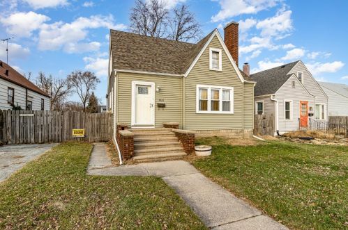 2821 Janet Pl, Hammond, IN 46323-1136