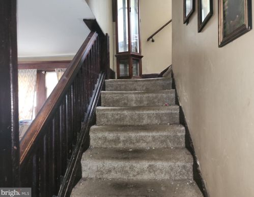 3 Grv Ave, West Deptford NJ  08063-1526 exterior