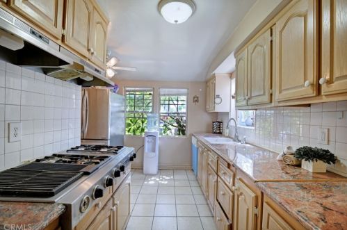 4429 Deland Ave, Pico Rivera, CA 90660-2011