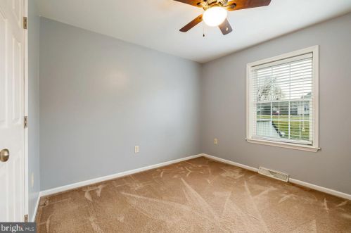 280 Massanutten Dr, Edinburg VA  22824-3022 exterior