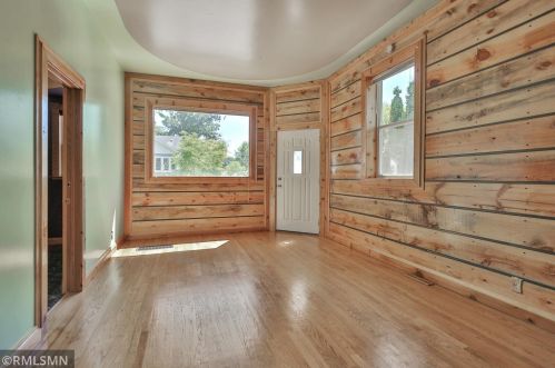 3350 39th Ave, Minneapolis, MN 55406-2214