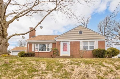 42 Battista Rd, Manchester, CT 06040-6202