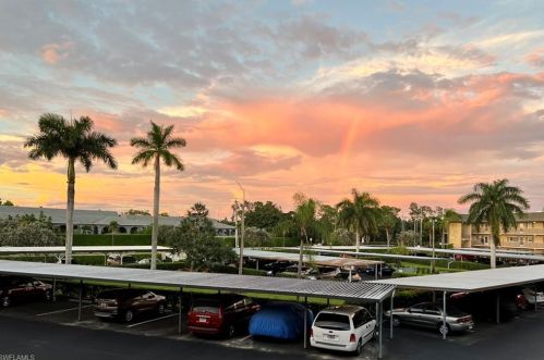 5467 Rattlesnake Hammock Rd, Naples FL  34113-6400 exterior