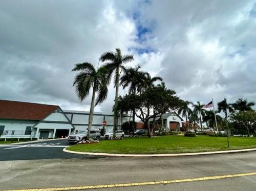 7270 Ashford Pl, Delray Beach FL  33446-2945 exterior
