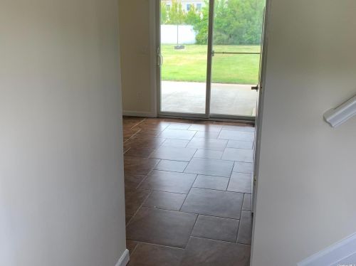 123 Thunder Rd, Holbrook NY  11741-4427 exterior