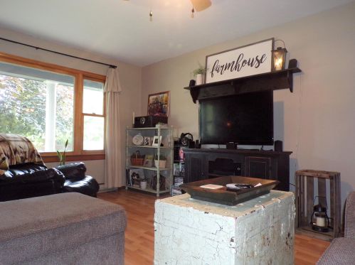 8 Willis Ct, Washington Ch OH  43160-1073 exterior