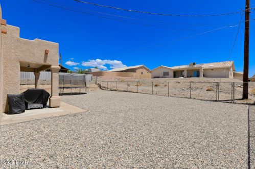 3084 Thistle Dr, Lake Havasu City AZ  86406-5519 exterior