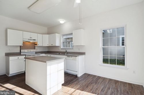 240 Gladstone Way, Bear DE  19701-3518 exterior