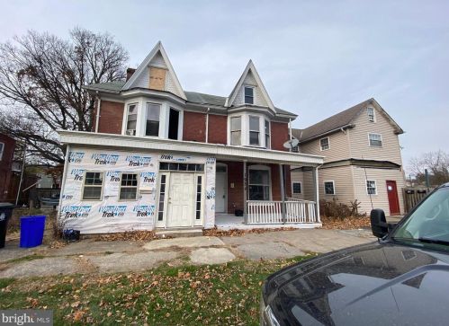 1934 Forster St, Harrisburg, PA 17103-1617