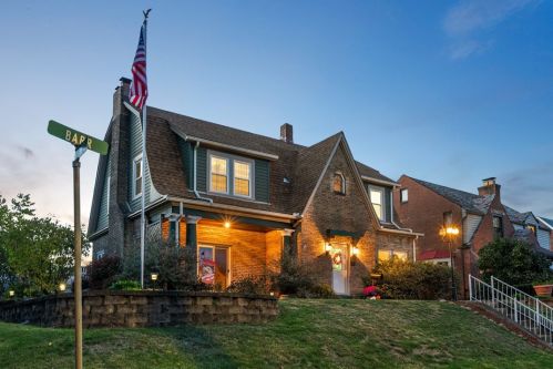 1784 Barr Ave, Pittsburgh, PA 15205-3245