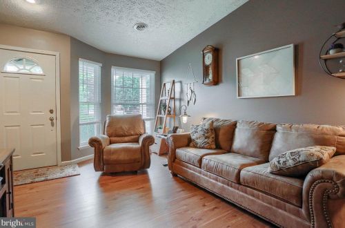 40 Westfields Dr, Navy Sup Dpt PA  17050-7910 exterior