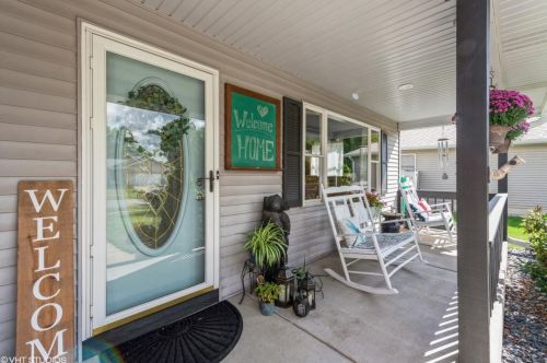 2692 Cypress Ln, Hobart, IN 46342-3582