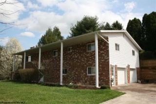 144 Scenery Dr, Morgantown, WV 26505-2523