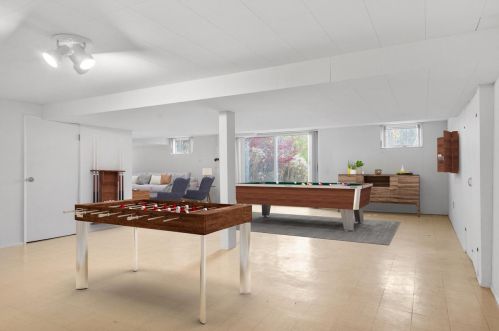 2925 Waubenoor Dr, Green Bay WI  54301-1526 exterior