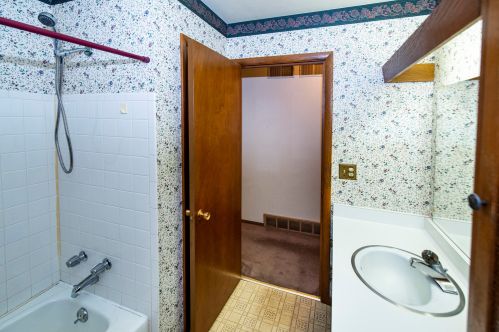 1810 Abbott Ave, Milwaukee WI 53221-3426 exterior