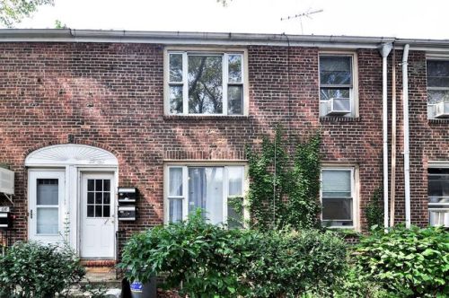 3906 44th St, Long Island City, NY 11104-2108
