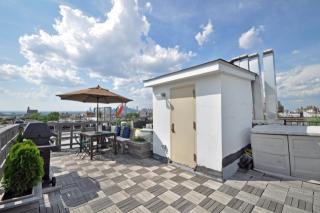916 8th Ave, Brooklyn, NY 11215-4345