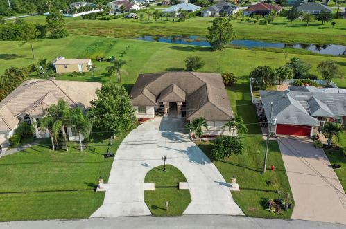 6009 Winfield Dr, Fort Pierce, FL 34986-3738