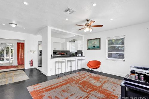529 8th St, Dania Beach FL  33004-2318 exterior