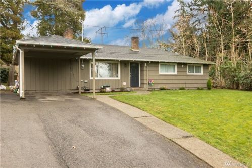 20738 14 Ave, Seattle WA  98198-3118 exterior