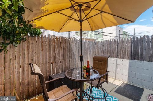 2426 Hicks St, Philadelphia PA  19145-4405 exterior