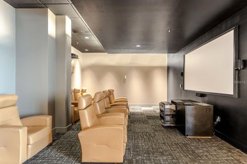 150 Robinson St, Orlando FL  32801-1618 exterior