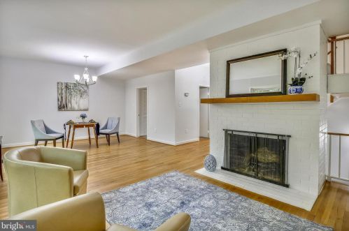11439 Waterview Cluster, Herndon, VA 20190-4314