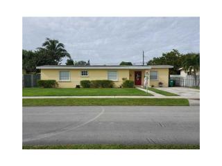 3330 105th Ave, Miami, FL 33165-3728