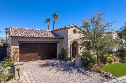 81540 Carboneras, La Quinta CA  92253-8219 exterior